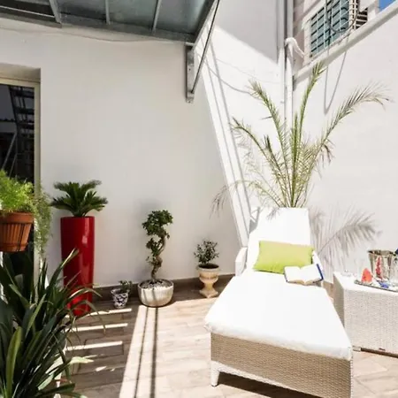 Centrum Appartament Apartment Cagliari